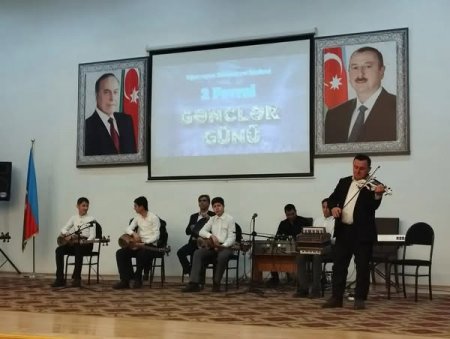 "Məni  istedadımla  tanı"  adlı  ədəbi-musiqili  tədbir  keçirilib